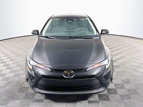 Used 2026 Toyota Corolla LE FWD image 2