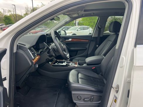 Used 2023 Audi Q5 2.0T Premium Plus AWD/4WD image 24