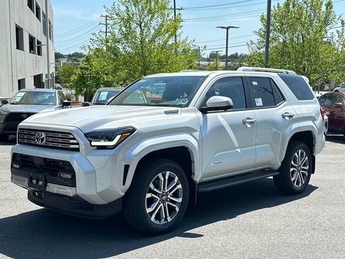 Used 2026 Toyota 4Runner Limited AWD/4WD image 2