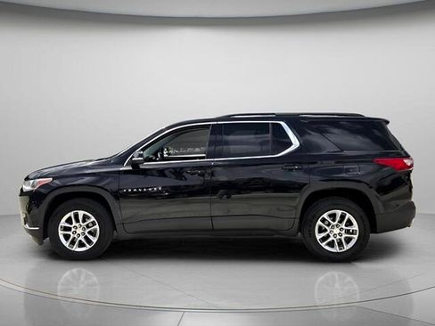 Used 2021 Chevrolet Traverse LT FWD image 3