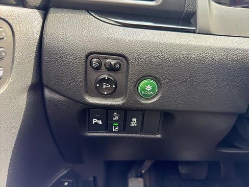 Used 2019 Honda Pilot Elite image 38