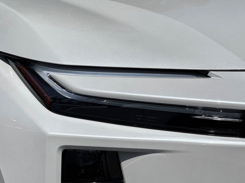 New 2026 Toyota C-HR AWD/4WD image 22