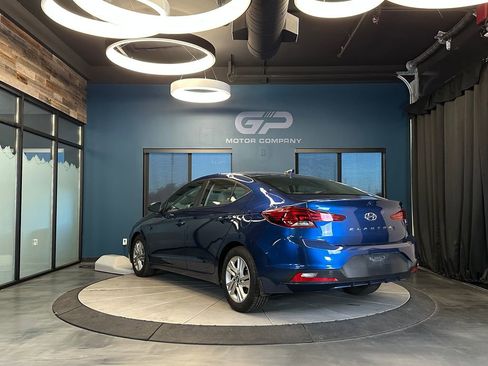 Used 2019 Hyundai Elantra SEL FWD image 5