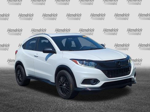 Used 2021 Honda HR-V Sport image 2