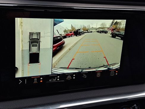 Used 2024 GMC Sierra 1500 Denali w/ Denali Reserve Package image 18