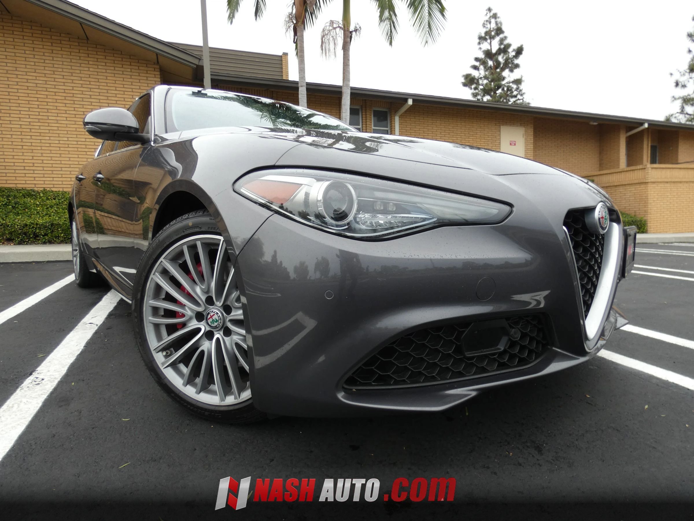 Used 2018 Alfa Romeo Giulia Ti w/ Quick Order Package 22X Lusso AWD/4WD image 5