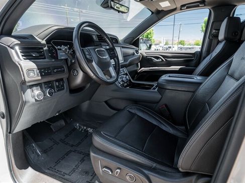 Used 2021 GMC Yukon Denali w/ Denali Ultimate Package AWD/4WD image 17