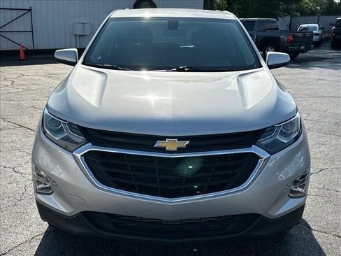 Used 2019 Chevrolet Equinox LT FWD image 4