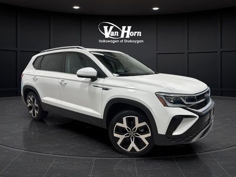 Used 2023 Volkswagen Taos SEL image 1