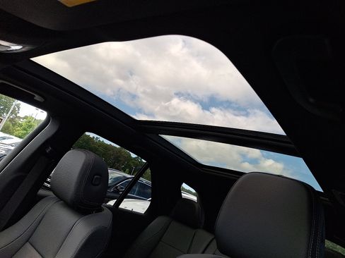 Used 2026 Mercedes-Benz GLE 350 4MATIC image 13