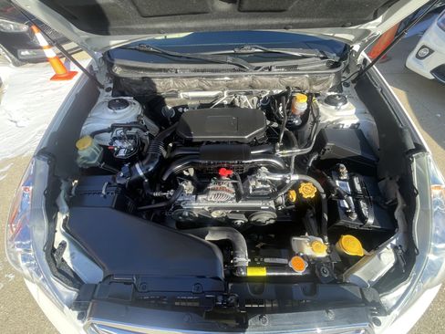 Used 2011 Subaru Legacy 2.5i Premium image 8