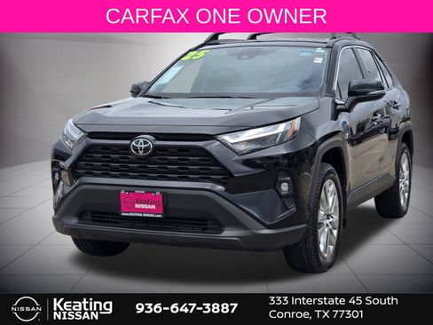 Used 2025 Toyota RAV4 XLE Premium FWD image 4