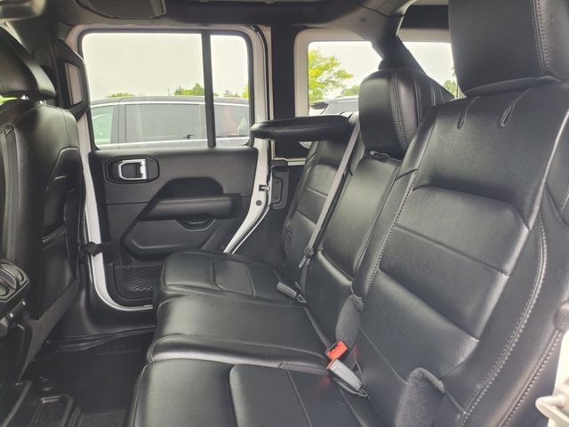 Used 2021 Jeep Wrangler Unlimited Sahara AWD/4WD image 29