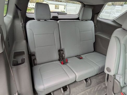 Used 2019 Chevrolet Traverse LT w/ LT Premium Package image 25