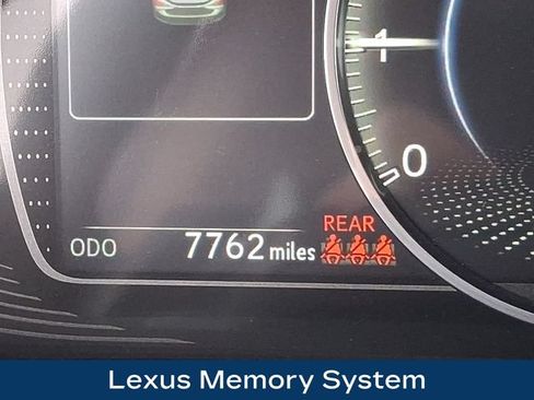 Used 2025 Lexus ES 350 w/ Premium Package FWD image 6