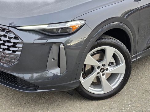 New 2025 Audi Q5 Premium Plus image 9