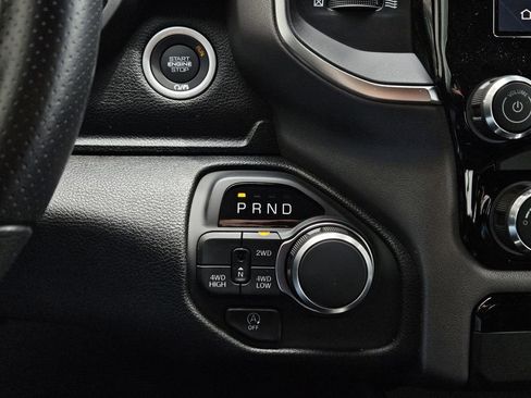 New 2026 RAM 1500 Express AWD/4WD image 21