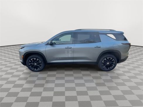 New 2025 Chevrolet Traverse LT w/ Enhanced Driving Package image 5