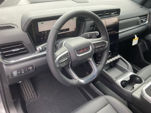 New 2026 GMC Terrain Elevation w/ Elevation Premium Package image 24