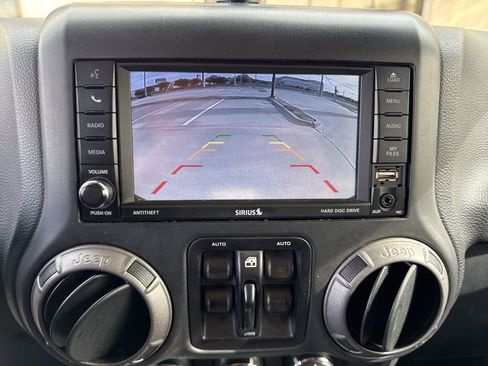 Used 2016 Jeep Wrangler Unlimited Black Bear image 9