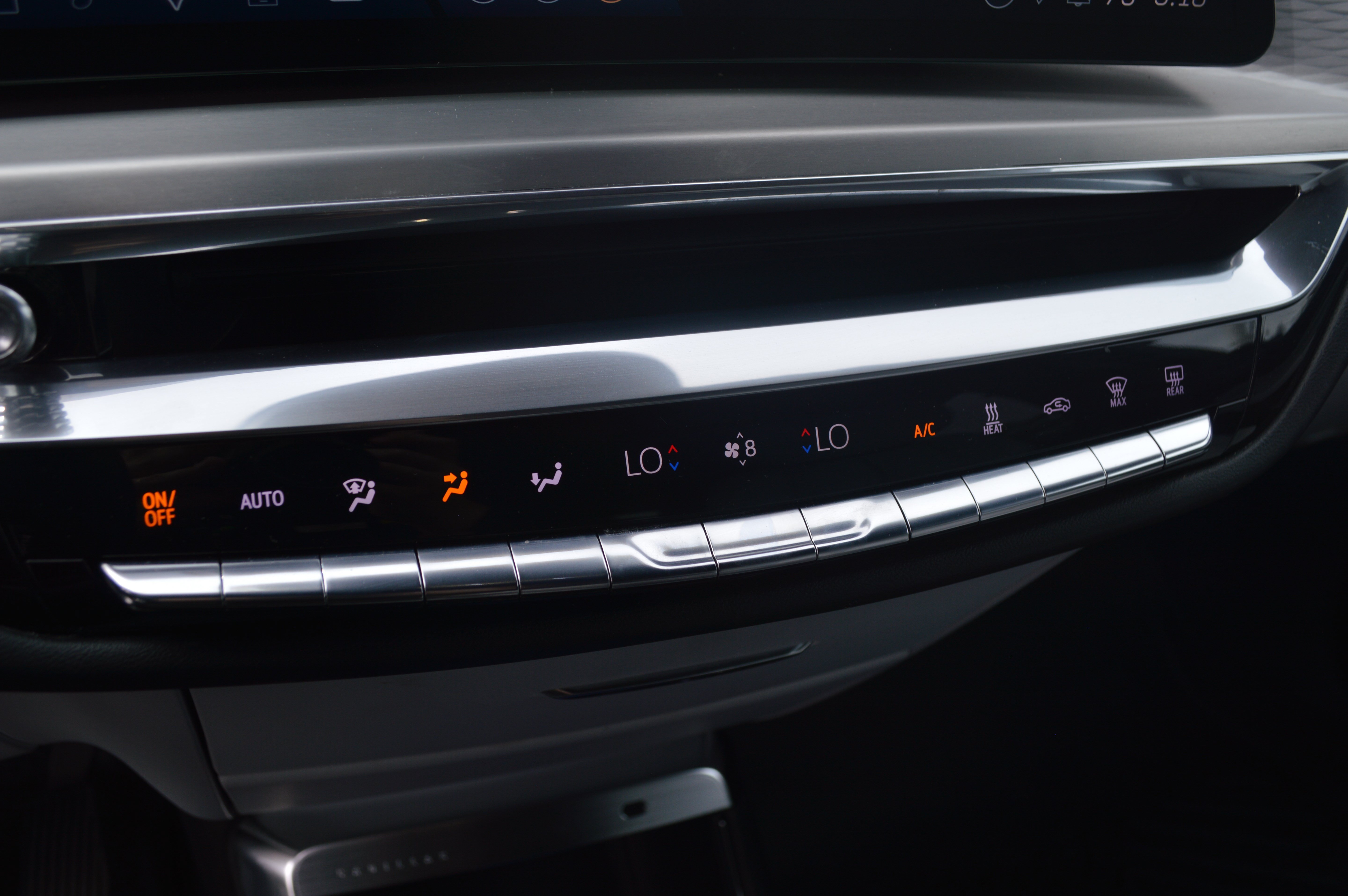 Used 2024 Cadillac Lyriq Sport RWD image 19