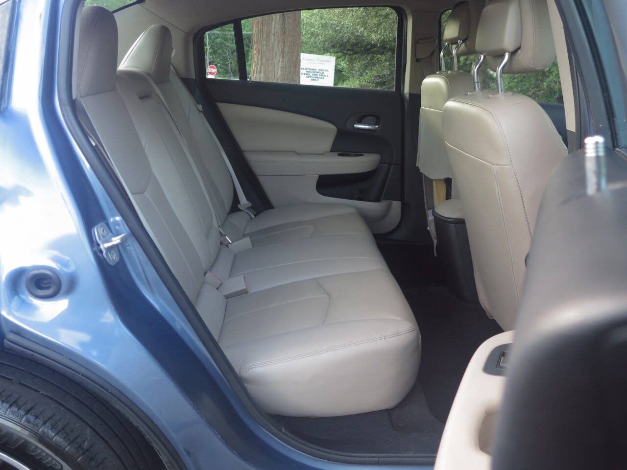 Used 2011 Chrysler 200 Limited FWD image 16