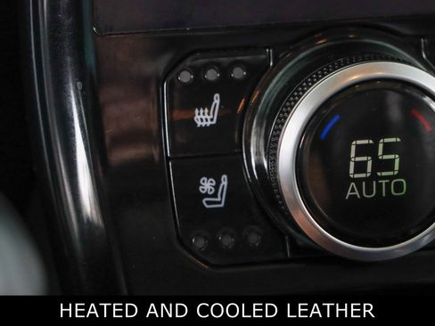 Used 2023 Toyota Highlander Limited image 21