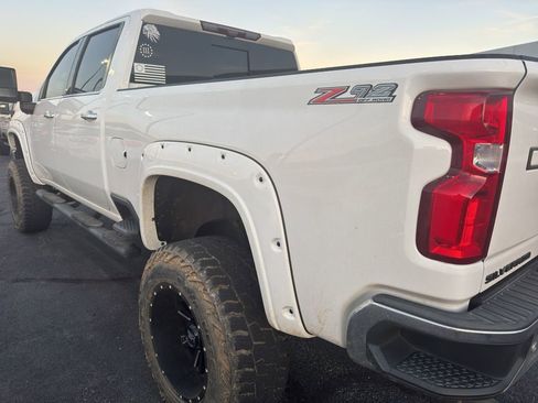 Used 2020 Chevrolet Silverado 2500 LTZ w/ LTZ Premium Package image 7