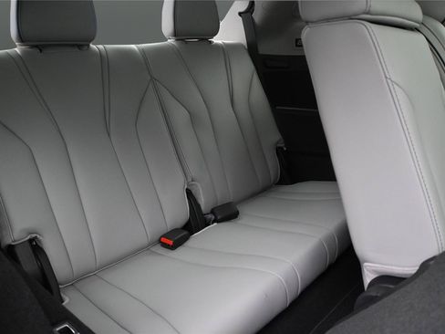 Certified 2026 Acura MDX SH-AWD w/ Advance Package image 21