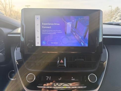 Used 2023 Toyota Corolla Cross LE w/ Moonroof Package image 17