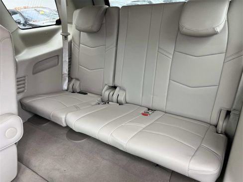 Used 2019 Cadillac Escalade Luxury image 20