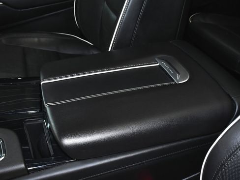 Used 2024 Cadillac Escalade Sport image 41