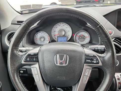 Used 2015 Honda Pilot Touring image 19