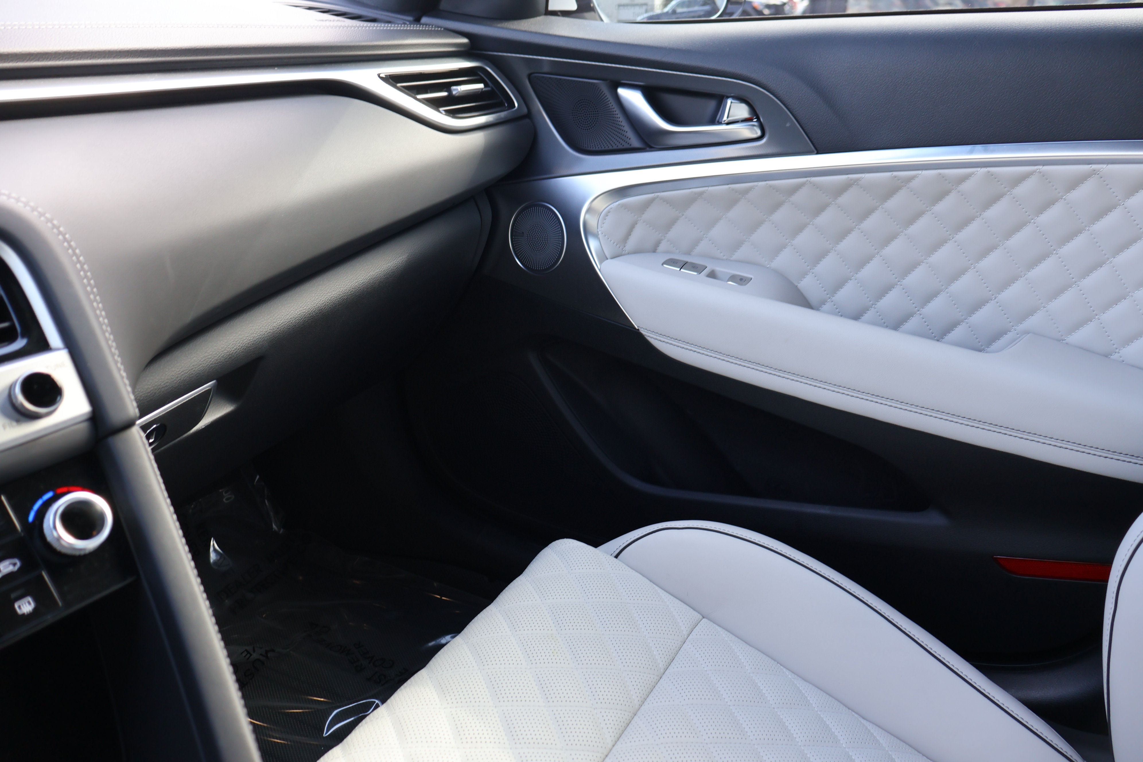 Used 2025 Genesis G70 3.3T Advanced w/ Sport Prestige Package AWD/4WD image 39