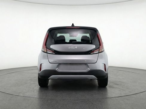 Used 2025 Kia Soul LX w/ LX Technology Package image 7