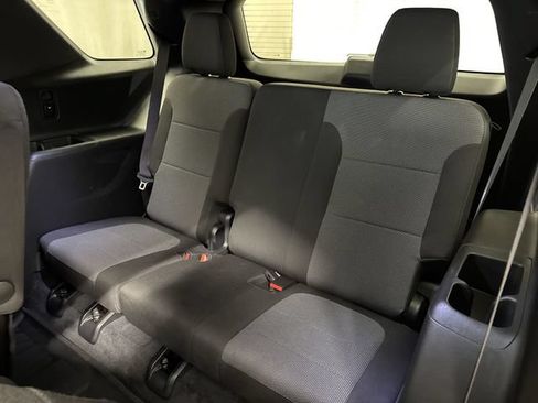 Certified 2023 Chevrolet Traverse LT FWD image 14