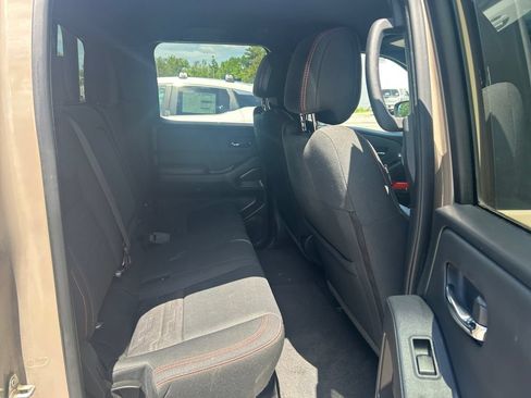 Certified 2023 Nissan Frontier PRO-4X w/ Pro Convenience Package AWD/4WD image 18