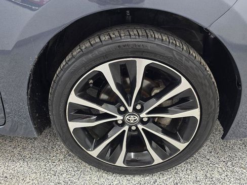 Used 2018 Toyota Corolla SE FWD image 33