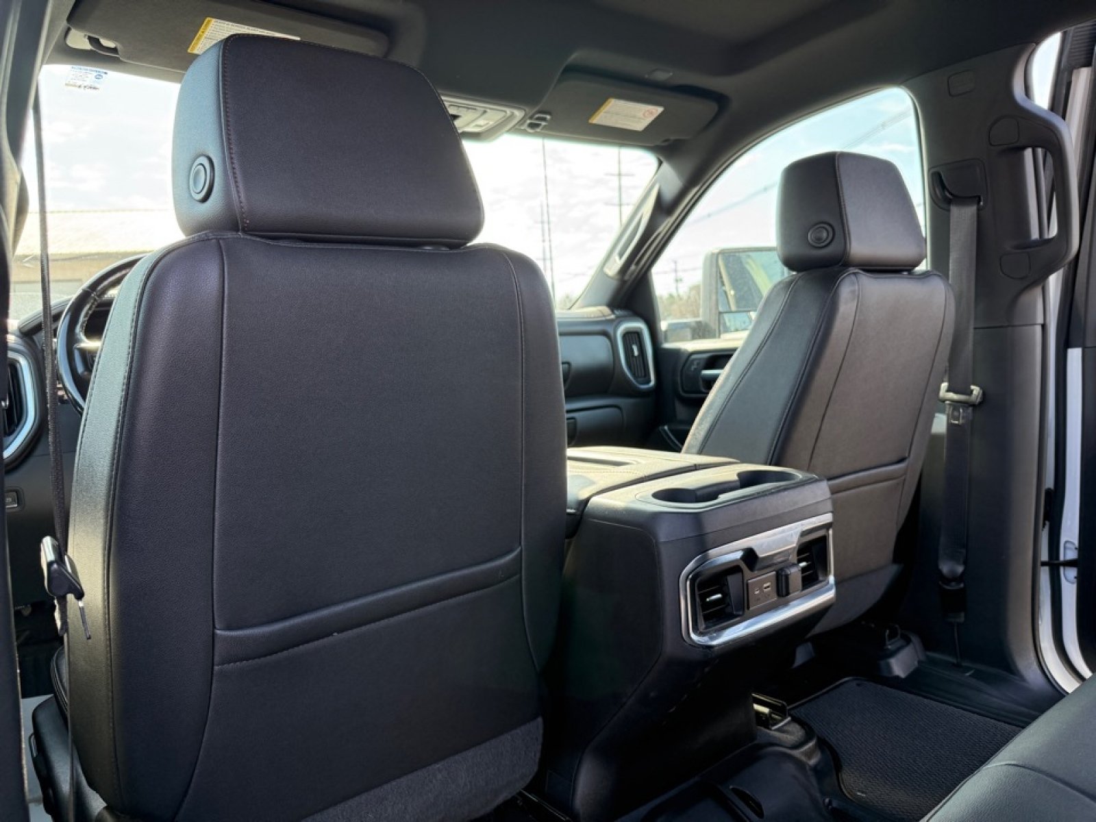 Used 2022 GMC Sierra 2500 AT4 w/ AT4 Preferred Package AWD/4WD image 30