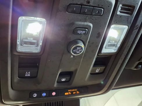 Used 2023 Chevrolet Tahoe LT AWD/4WD image 12