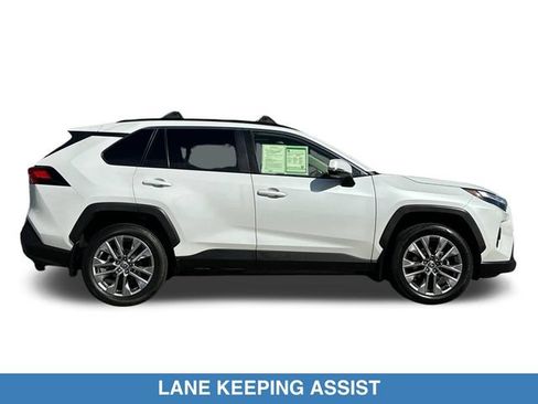 Used 2023 Toyota RAV4 XLE Premium AWD/4WD image 4