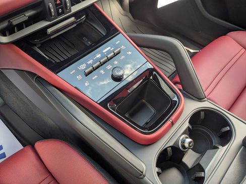 New 2026 Porsche Cayenne GTS AWD/4WD image 21