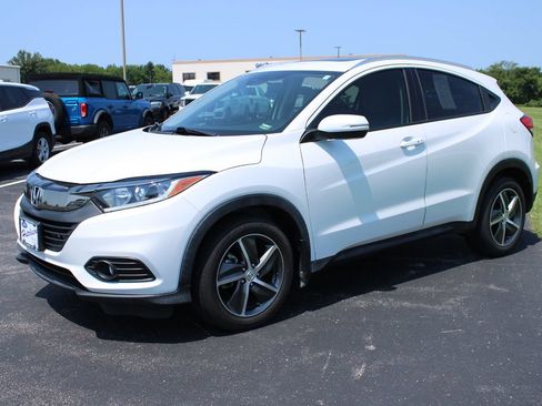 Used 2022 Honda HR-V EX image 3