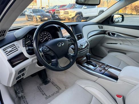 Used 2015 INFINITI Q70 L 5.6 w/ V8 Deluxe Technology Package AWD/4WD image 35
