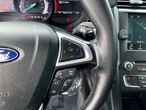 Used 2018 Ford Fusion SE w/ Equipment Group 601A image 24