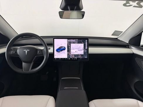 Used 2023 Tesla Model Y Long Range AWD/4WD image 28
