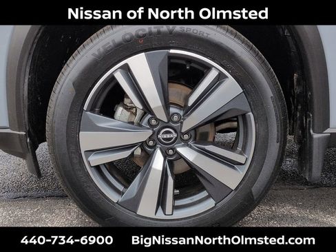 Certified 2024 Nissan Rogue SL w/ SL Premium Package image 29