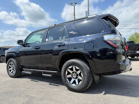 Used 2023 Toyota 4Runner TRD Off-Road Premium w/ Moonroof Package AWD/4WD image 8