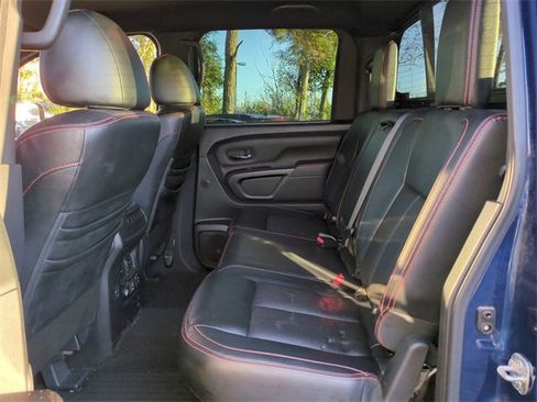 Used 2020 Nissan Titan PRO-4X w/ Pro-4x Convenience Package image 12