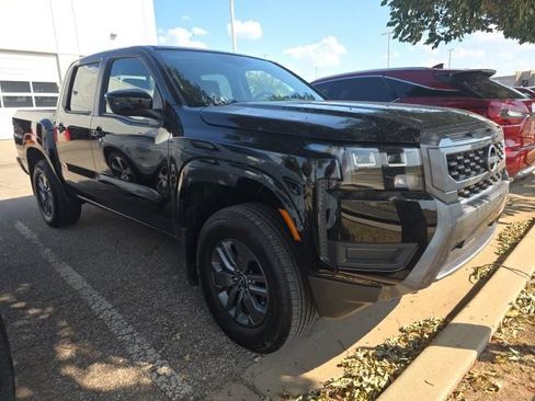 Certified 2026 Nissan Frontier SV w/ Tow Package AWD/4WD image 1